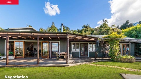 505 Scenic Drive, Waiatarua, Auckland