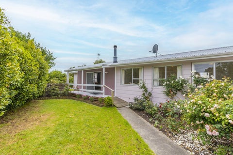 52 Parakai Street, Paraparaumu