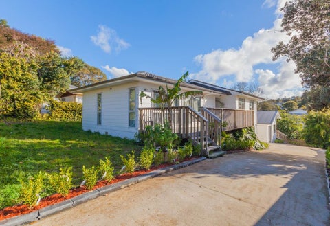 5 June Place, Torbay, Auckland