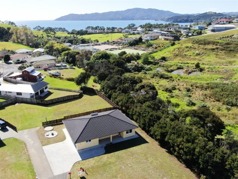 6 Meenas Place, Cable Bay, Cable Bay