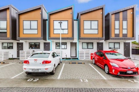17 Red Arches Road, Henderson, Auckland