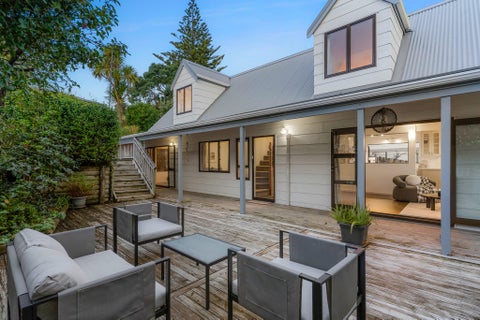 5 Newport Place, Forrest Hill, Auckland