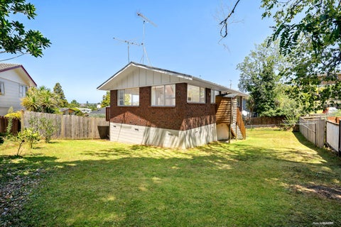 2/12 Newstead Avenue, Browns Bay, Auckland
