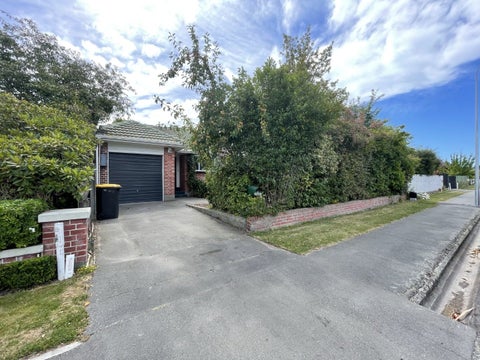 9 Hampton Place, Burnside, Christchurch