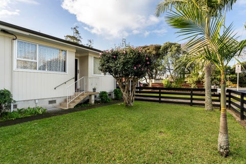 1/1 Sturges Road, Henderson, Auckland