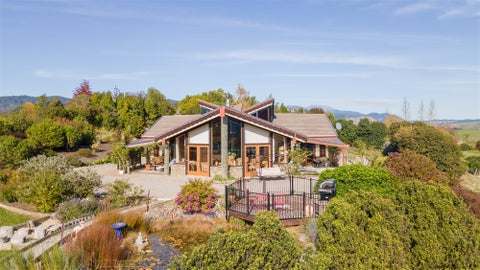 92 Totara View Road, Wakefield