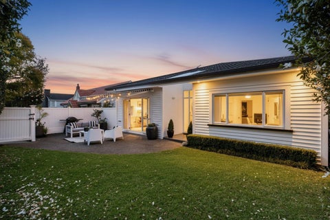 52 Codrington Crescent, Mission Bay, Auckland