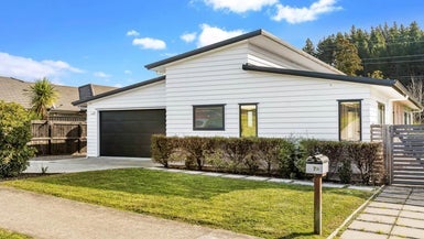 7 Wautaiti Drive, Riverhead, Riverhead