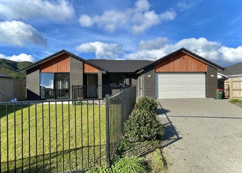 19 Te Ara o Toroa, Wainuiomata, Lower Hutt