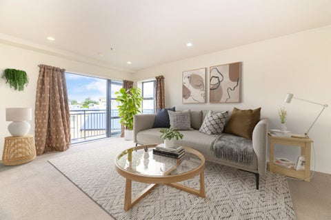 3I/10 Crown Lynn Place, New Lynn, Auckland