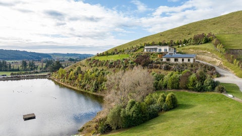335 Higgins Road, Wakefield