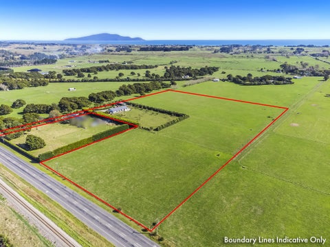 1037 State Highway 1, Te Horo, Te Horo