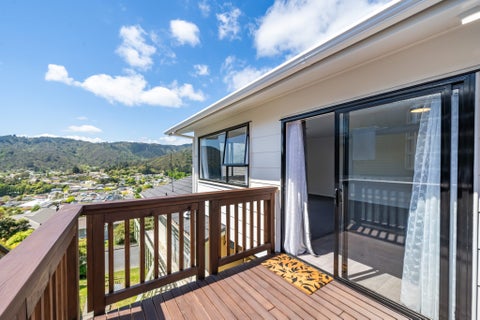 15A Gribble Grove, Stokes Valley, Lower Hutt