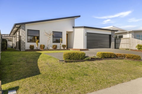 79 Sandhurst Drive, Papamoa Beach, Papamoa