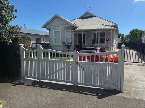 13B Grove Road, Sandringham, Auckland