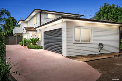 11 Rothesay Bay Road, Rothesay Bay, Auckland