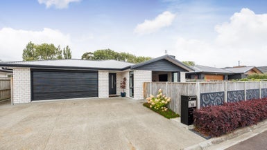 16 Serenity Crescent, Kelvin Grove, Palmerston North