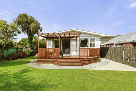 11A Raymond Terrace, Fairfield, Lower Hutt
