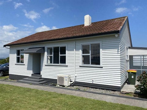 12 Clive Street, Hawera