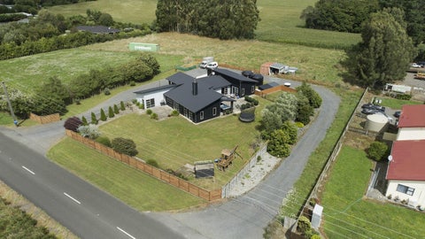 51 Waikawa Beach Road, Manakau, Levin