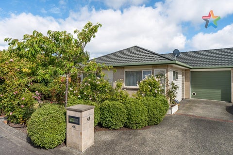 44 Woodland Mews, Wainuiomata, Lower Hutt