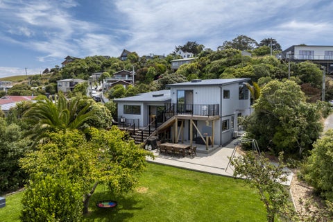 24 Queen Street, Brighton, Dunedin
