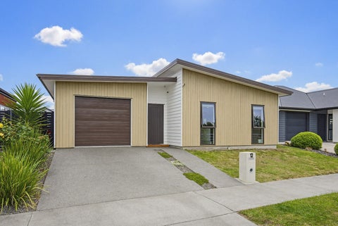 12 Enereta Road, Otaki