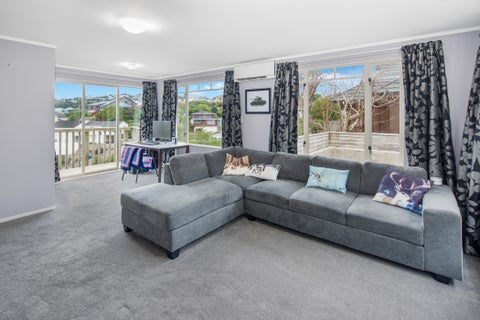 25 Chorley Grove, Churton Park, Wellington