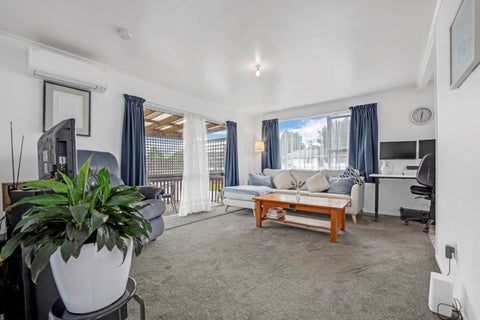 20 Kelman Road, Kelston, Auckland
