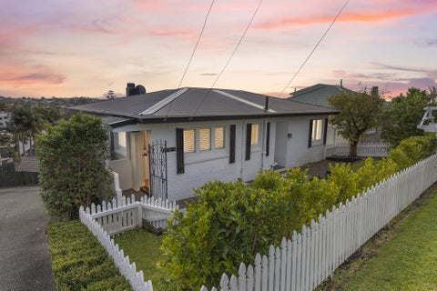 1/4 View Road, Shelly Park, Auckland