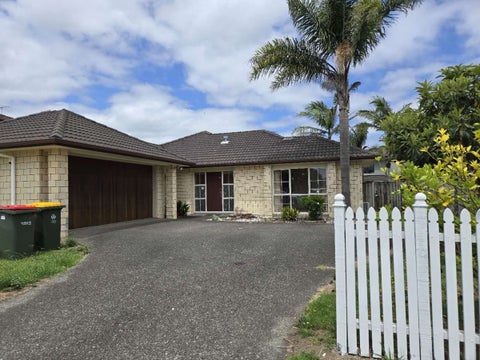 134 Gracechurch Drive, Flat Bush, Auckland