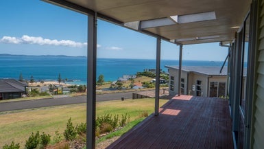 3 Sunrise Place, Cable Bay, Cable Bay