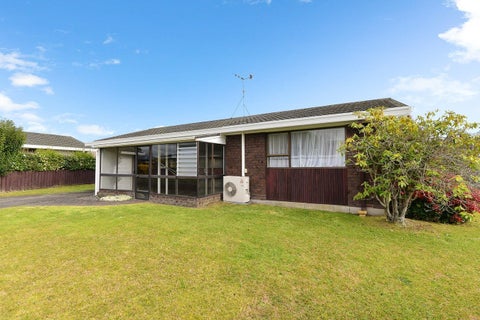 12 Amber Lane, Melville, Hamilton