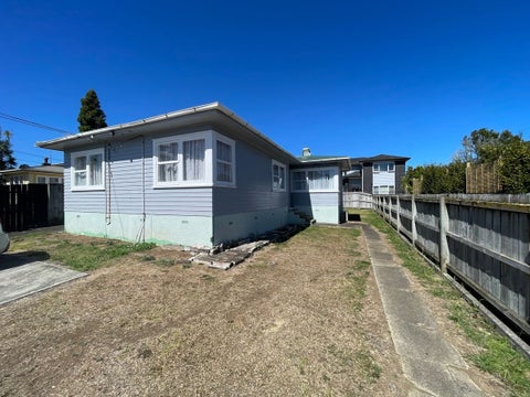 8 Albert Road, Kelston, Auckland