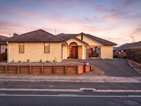 35 Thomas Road, Huntington, Hamilton