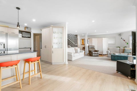 102 Whangaparaoa Road, Red Beach, Red Beach