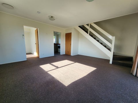 3B Stroud Way, Newlands, Wellington
