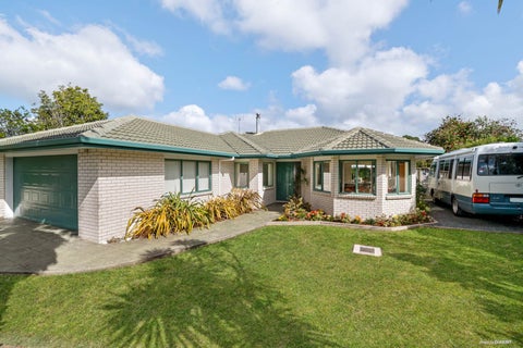 62 Kath Hopper Drive, Orewa, Orewa
