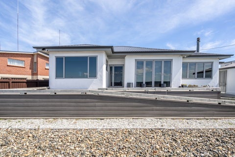246 Marine Parade, Bluff