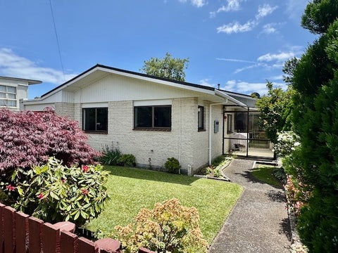 1/14 Burns Street, Westown, New Plymouth