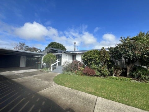 112 Heta Road, Highlands Park, New Plymouth