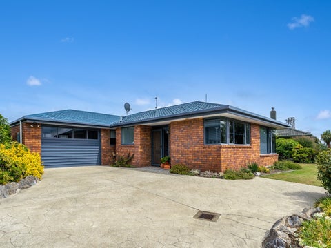 2 Crescent Street, Richmond