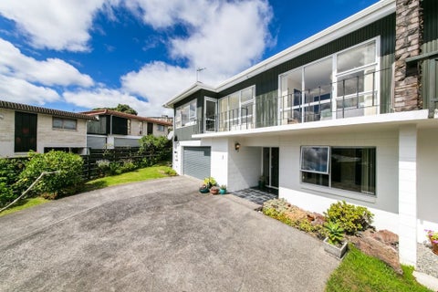 1/37 Shanaway Rise, Hillcrest, Auckland