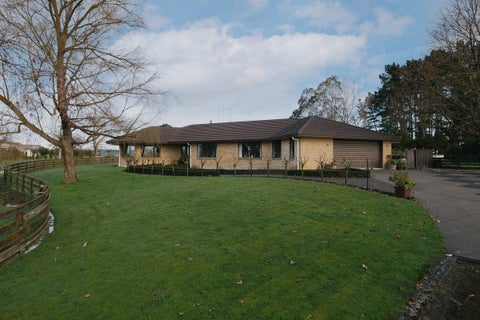 261 Watershed Road, Bunnythorpe, Palmerston North
