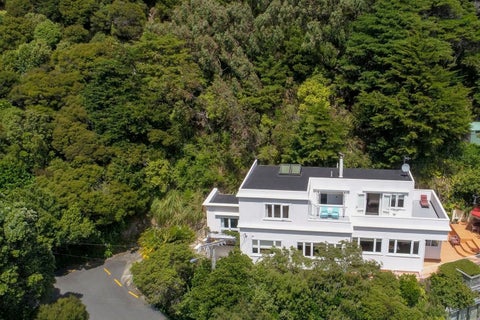 28 Kowhai Street, Eastbourne, Lower Hutt