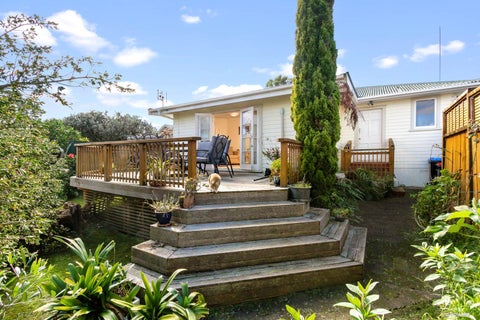 9A Range View Road, Mount Albert, Auckland