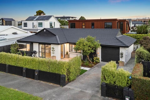 11 Tui Street, Point Chevalier, Auckland