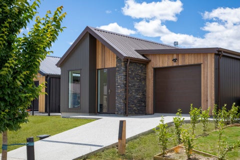38 Magnum Drive, Cromwell, Cromwell