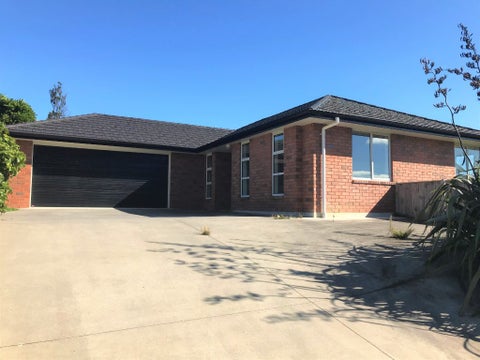 77 Karamea Street, Whalers Gate, New Plymouth