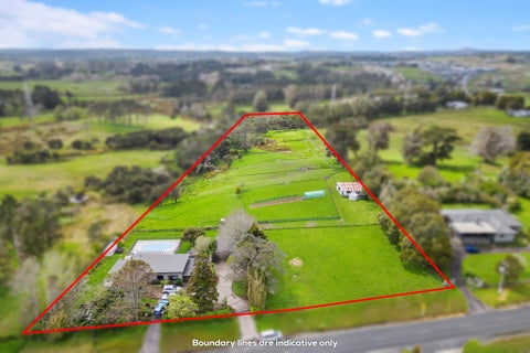 44 Nixon Road, Henderson